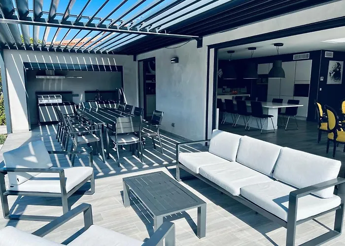 A Gioia Di Campa Villa Figari (Corsica)