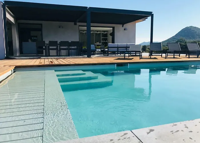 A Gioia Di Campa Villa Figari (Corsica)